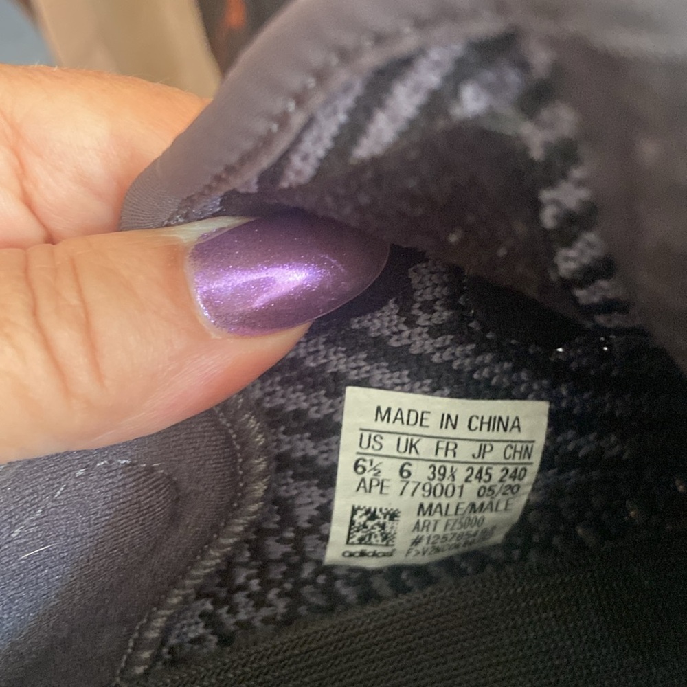 Yeezy Adidas Boost  Sneakers size 6.5 men’s black and gray. Womens size 8 - Picture 6 of 6